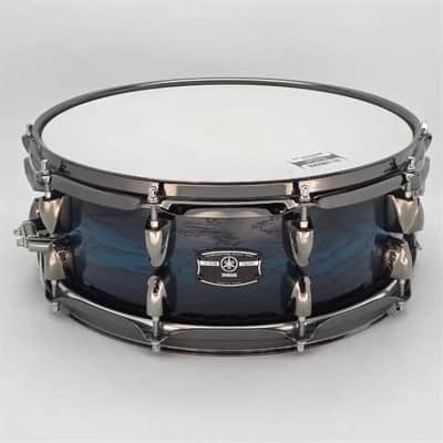 Used Yamaha Live Custom Hybrid Oak Snare Drum 14x5.5 Uzu Ice Sunburst - Very Good