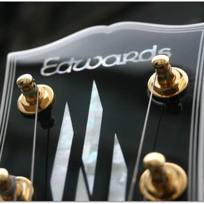 We listen offers EDWARDS  "ELP-130 CD Black P90" Japan by ESP (Broken and repaired neck!!!) image 9
