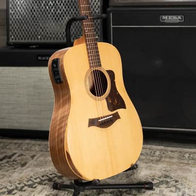 Taylor Academy 10e Dreadnought Acoustic/Electric Guitar with Gig Bag image 15