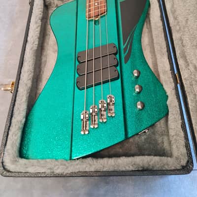 Dingwall D-Bird Standard 2017 - Aquamarine Flake w Hardcase image 2