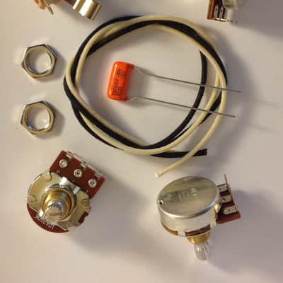 Wiring Harness Kit For J Bass Bourns Knurled Pots .022uf 225P Orange Drop Cap image 1