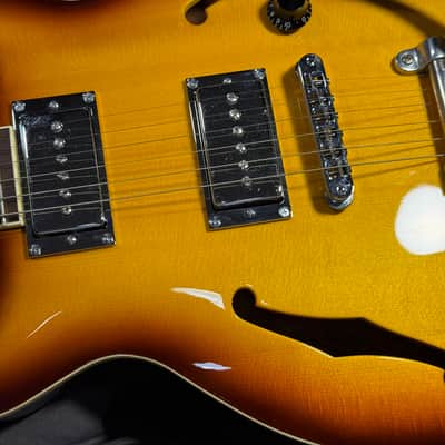 Hamer Newport w/ Bigsby in Vintage or Jazz Burst image 14