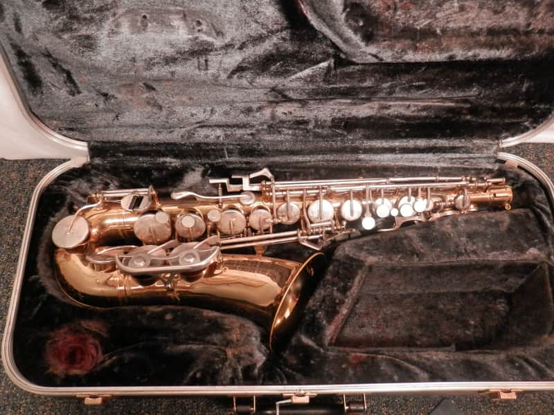 Buescher Aristocrat 200 alto saxophone with case AS IS For parts/project image 1