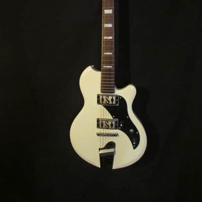 Supro 2020AW Westbury Dual Pickup Island Series Electric Guitar Antique White image 2