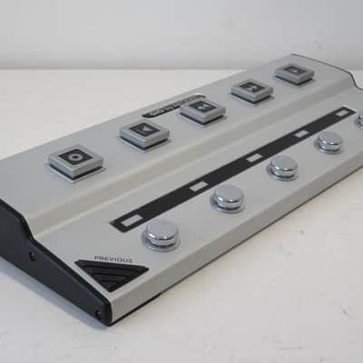 Apogee Gio USB Guitar Interface Controller – Boxed image 3