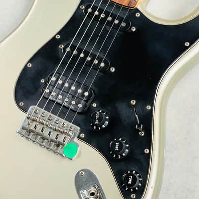 Fender Road Worn Player Stratocaster HSS 2011 - Inca Silver image 6