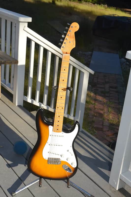 Fender Limited Edition 40th Anniversary 1954 Reissue Stratocaster with Maple Fretboard 1994 - 2-Color Sunburst image 1