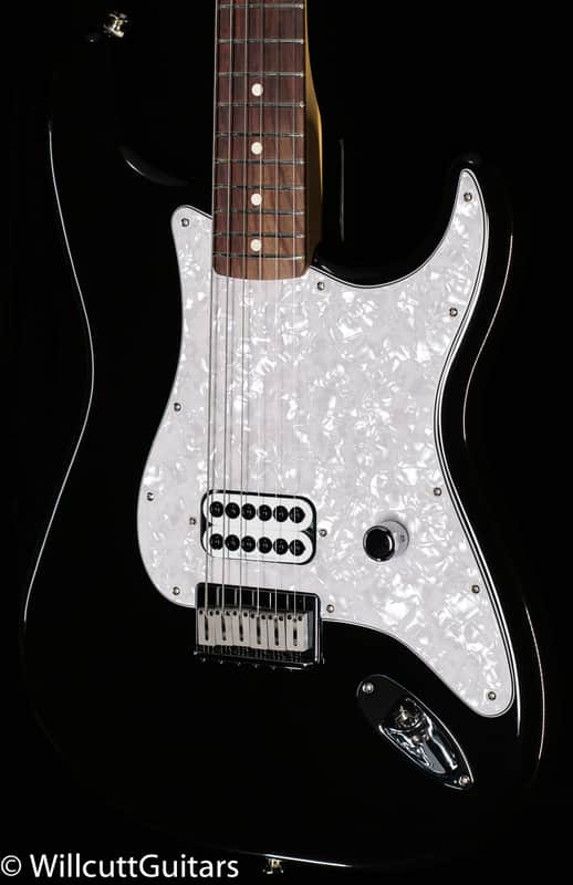 Fender Limited Edition Tom Delonge Stratocaster Rosewood Fingerboard Black (221) image 1