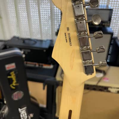 Fender Special Edition Aerodyne Classic Stratocaster MIJ - Crimson Red Transparent image 8