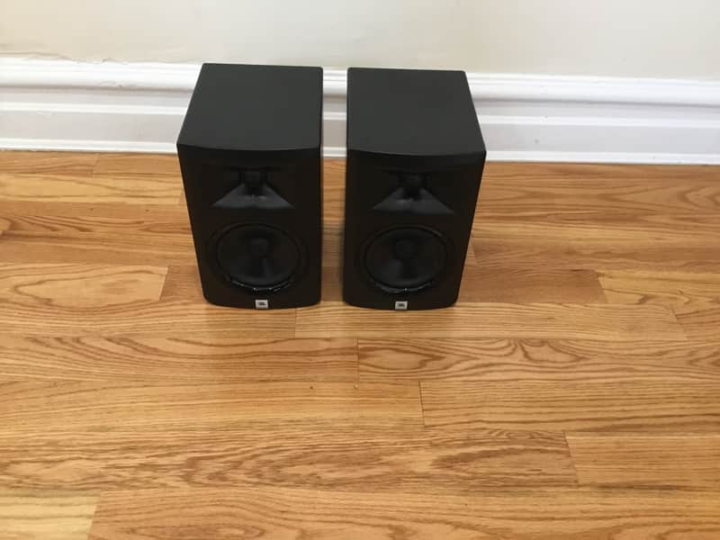 JBL LSR305 2-Way Active Studio Monitors (Pair) - Black image 1