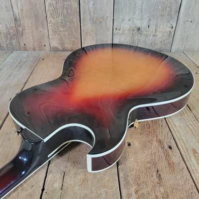 Gibson ES-137 Custom 2000s w/ Original Case - Sunburst image 15