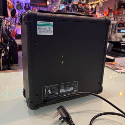 Pre-Loved Gears 4 Music S15B 15 Watt Bass Amplifier image 6