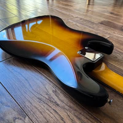 2006 Fender JB-62 Jazz Bass Dimarzio Collection ‘62 Reissue Sunburst MIJ Japan image 14