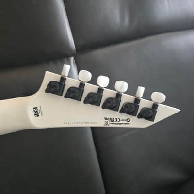 ESP LTD M-1000 2025 - Snow White image 7
