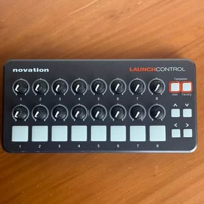 Immagine Novation Launch Control MIDI DAW Controller 2013 - Black - 1