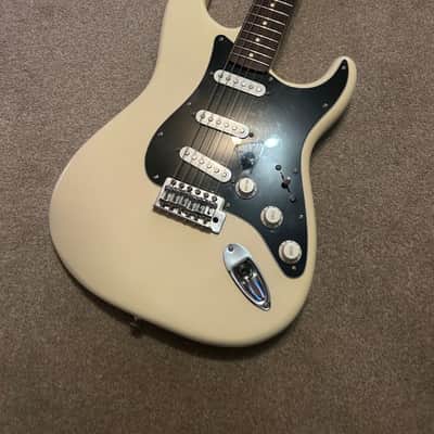 Squier Vintage Modified Stratocaster with Rosewood Fretboard 2012 - 2017 - Vintage Blonde image 3