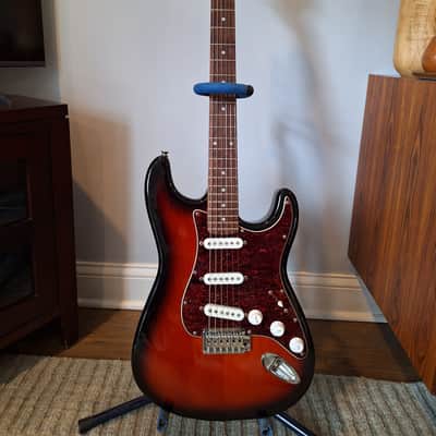 Squier Standard Series Stratocaster- Antique Burst image 11