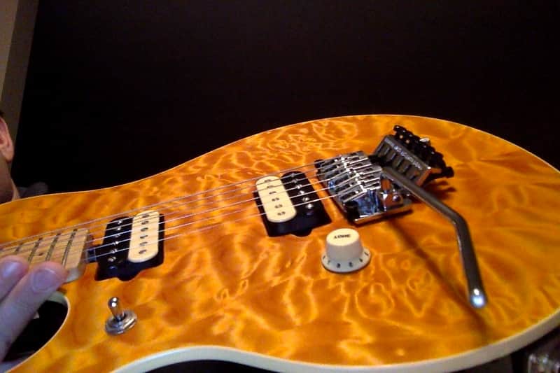 ** sale pending *** - Ernie Ball Music man EVH Signature 1993 Amber image 1