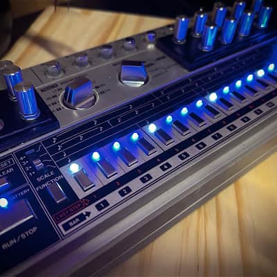 Roland TR-606 Massive R2Drum2 MOD