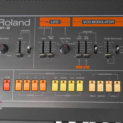 Roland Jupiter-8 Polyphonic Analog Synthesizer w/HC in Very Good condition image 16