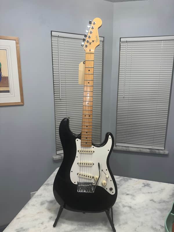 1983 Fender USA Stratocaster,  Black image 1