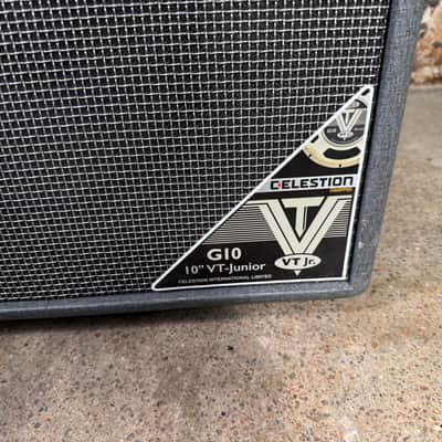 Blackstar Silverline Standard 20-Watt 1x10" Digital Modeling Guitar Combo 2019 - Present - Grey image 2
