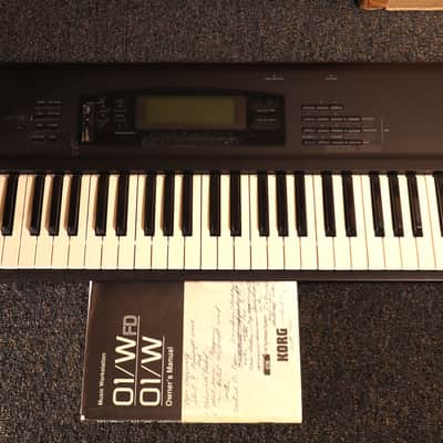 Korg 01/W Keyboard Synthesizer Workstation with manual used