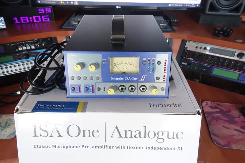 Focusrite ISA One Desktop Mic Preamp 2008 - Present - Blue imagen 1