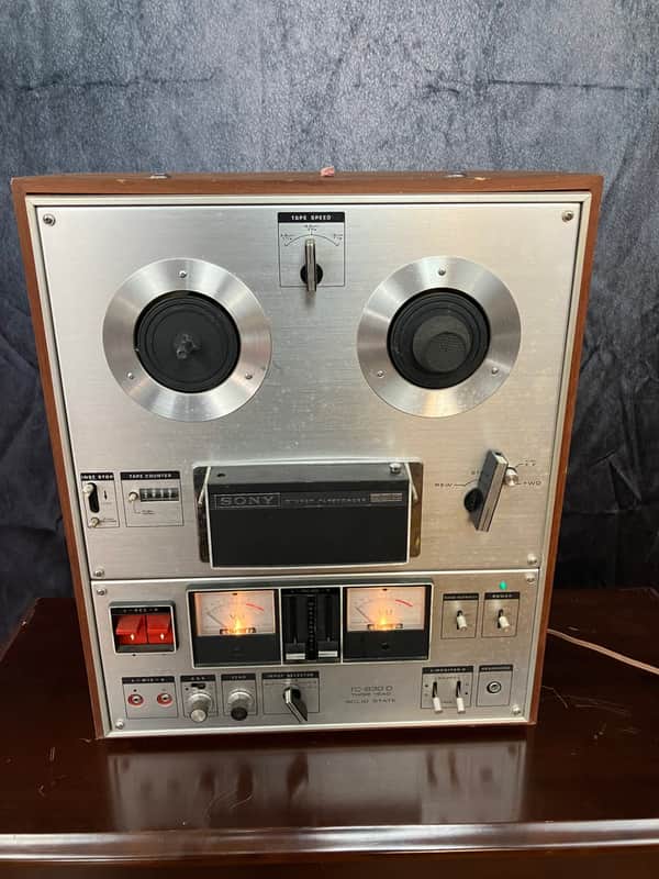 Sony TC-630D 3 Head Reel to Reel Tape Recorder Powers On Reels Spin