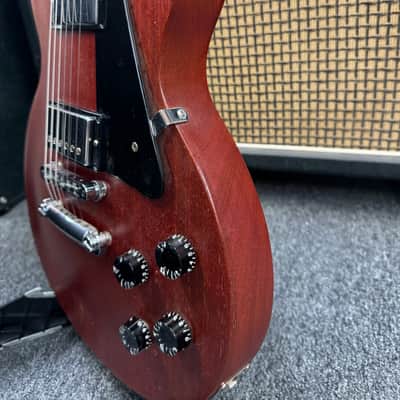 Gibson Les Paul Studio 2004 - Worn Cherry image 2