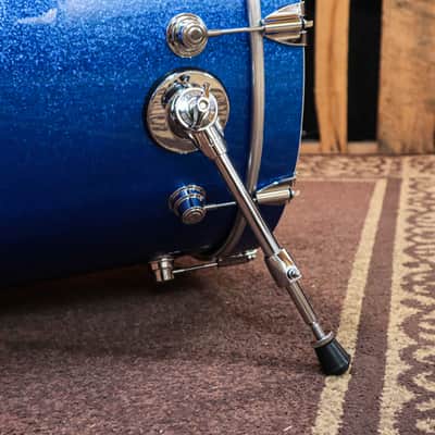 DW Performance Blue Sparkle Drum Set - 18x22,9x13,14x16 image 7