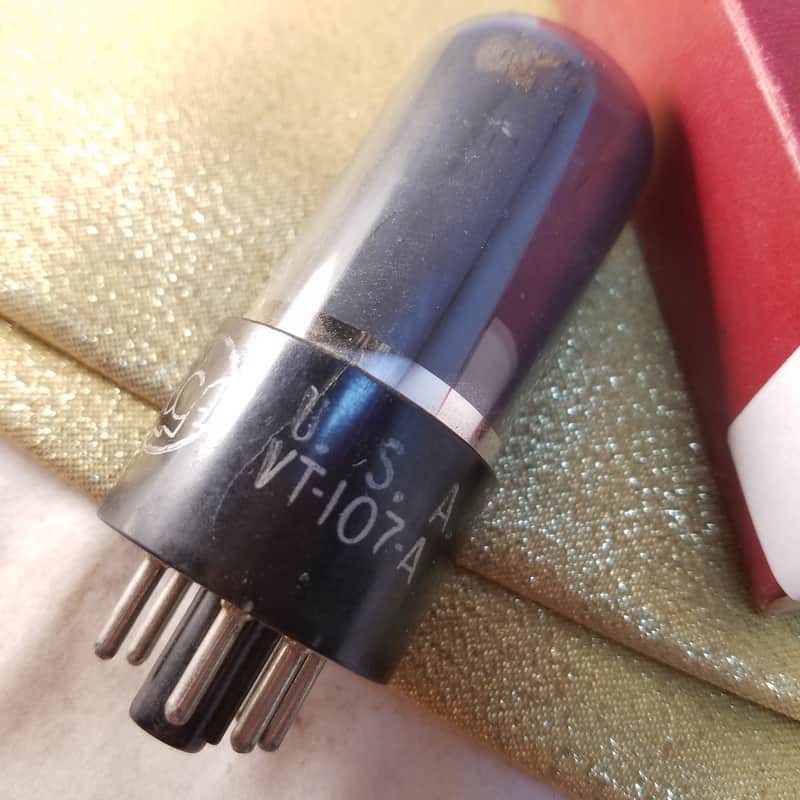 RCA VT-107A tNOS AT1000 TESTED Vacuum Tube greyglass military WWII black plate SC 189A Beam Power 6V6 1941-1945 image 1
