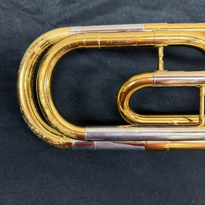 Used Yamaha YSL-448G Intermediate Bb/F Tenor Trombone with Original Case Mouthpiece Just Serviced image 12