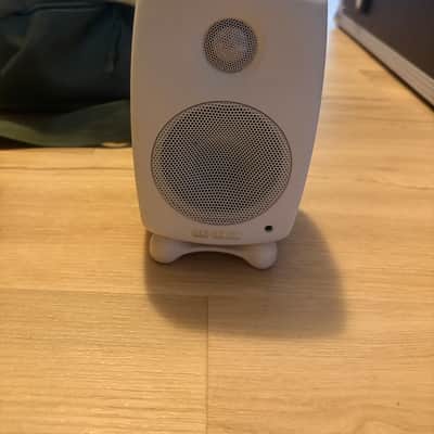 Genelec 6010a WHITE PAIR image 13