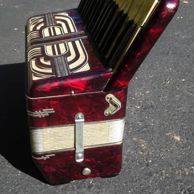 Hohner Verdi II Accordion 34 Note 80 Bass image 3
