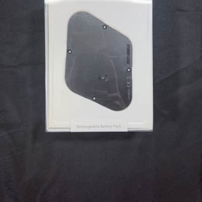 Fishman Fluence Rechargeable Battery Pack for Les Paul - Black image 2