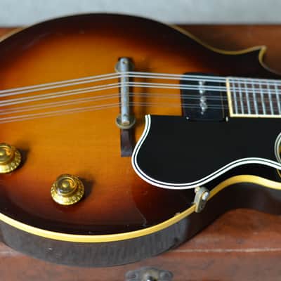 Vintage 1957 Gibson EM-200 solidbody electric florentine mandolin image 17