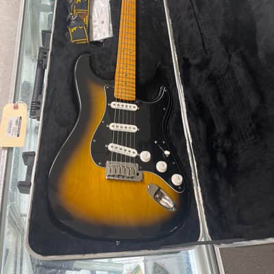 Fender American Deluxe Stratocaster 2005 - Sun Burst image 1