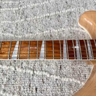 Rickenbacker 360 2023 - Mapleglo image 8