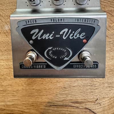 Dunlop UV-1 Uni-Vibe Chorus / Vibrato and foot controller pedal - Chrome image 4