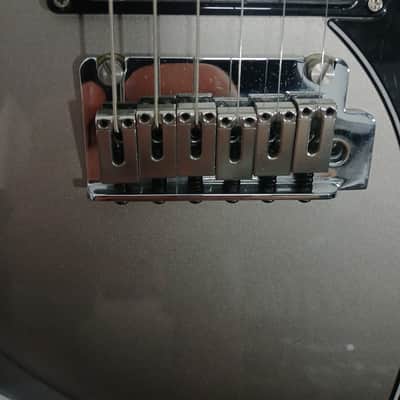Fender Player Plus Meteora HH 2022 - Present - Silverburst image 8