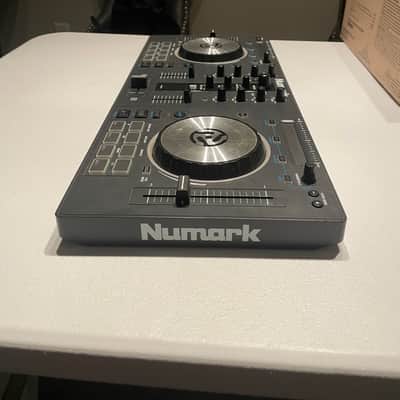 Numark Mixtrack 3 USB DJ Controller 2-Deck MIDI Controller w/ Cable image 5