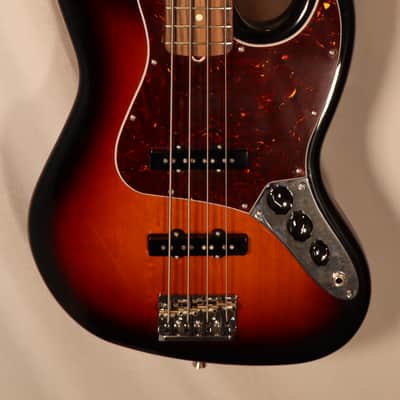 Fender American Professional II Jazz Bass Sunburst Rosewood Fretboard with deluxe hardshell case + COA 2025 image 6