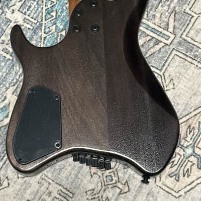 Cort SPACEG6MSSGTK Headless Space G6MS Multi-Scale Okoume Body Roasted Maple & Walnut 5-Ply Laminated Neck 6-String Electric Guitar w/Gig Bag image 4