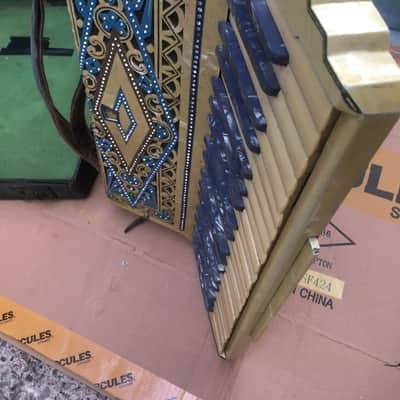 Scandalli Vibrante 3 120 Bass Accordion needing some TLC - Vintage/Antique. image 8