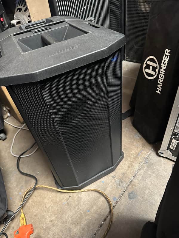 Bose F1 1000-Watt Subwoofer 2010s - Black image 1