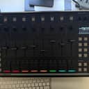 Isla Instruments S2400 Desktop Sampler 2019 - Present - Black