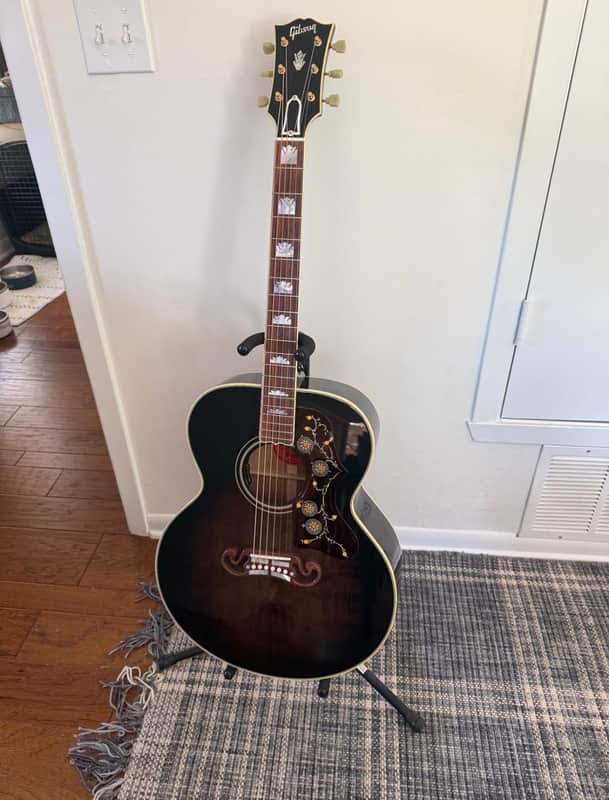 Gibson Custom Shop SJ-200 Quilt Trans-black