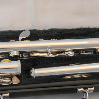Yamaha YFL-381H Intermediate Open-hole Flute *Silver Headjoint *Made in Japan *Low-B *Cleaned & Serviced image 7