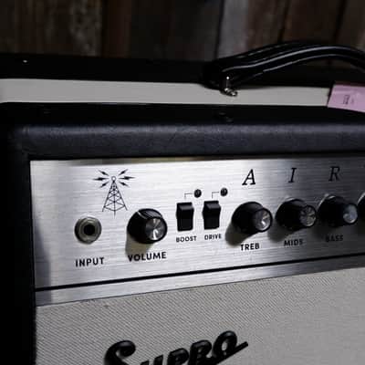 Supro 1825R Airwave 25-Watt 1x12" Guitar Combo 2025 - Present - Black image 3